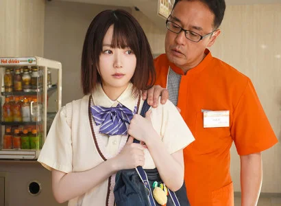 Quản lý cửa hàng đương đầu với em gái ăn cắp vặt trong cửa hàng