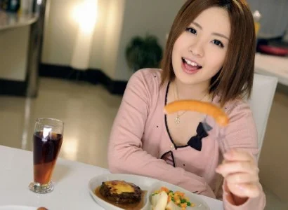 Ông xã sau khi ăn tối thì địt em